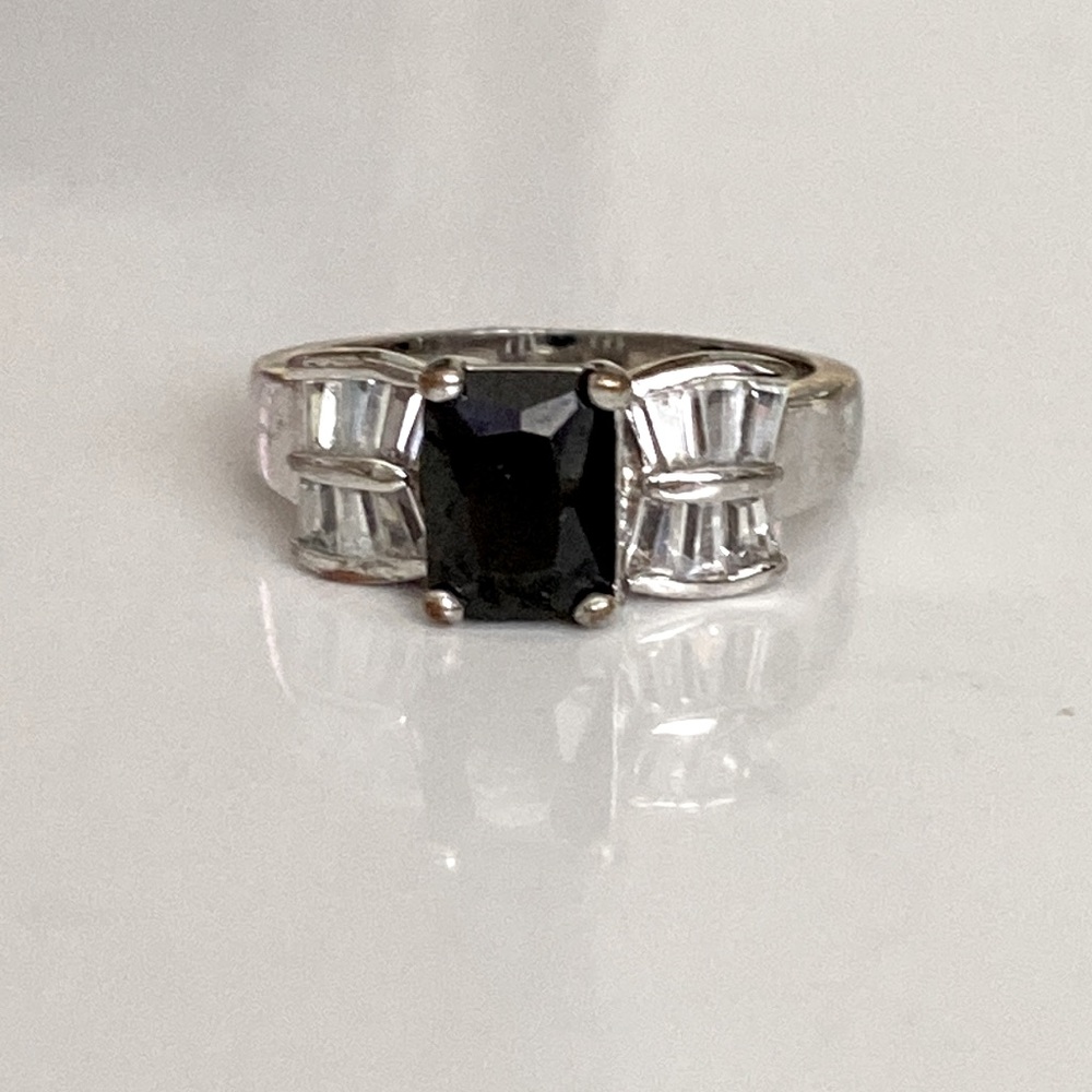 Black stone ring with crystal baguettes